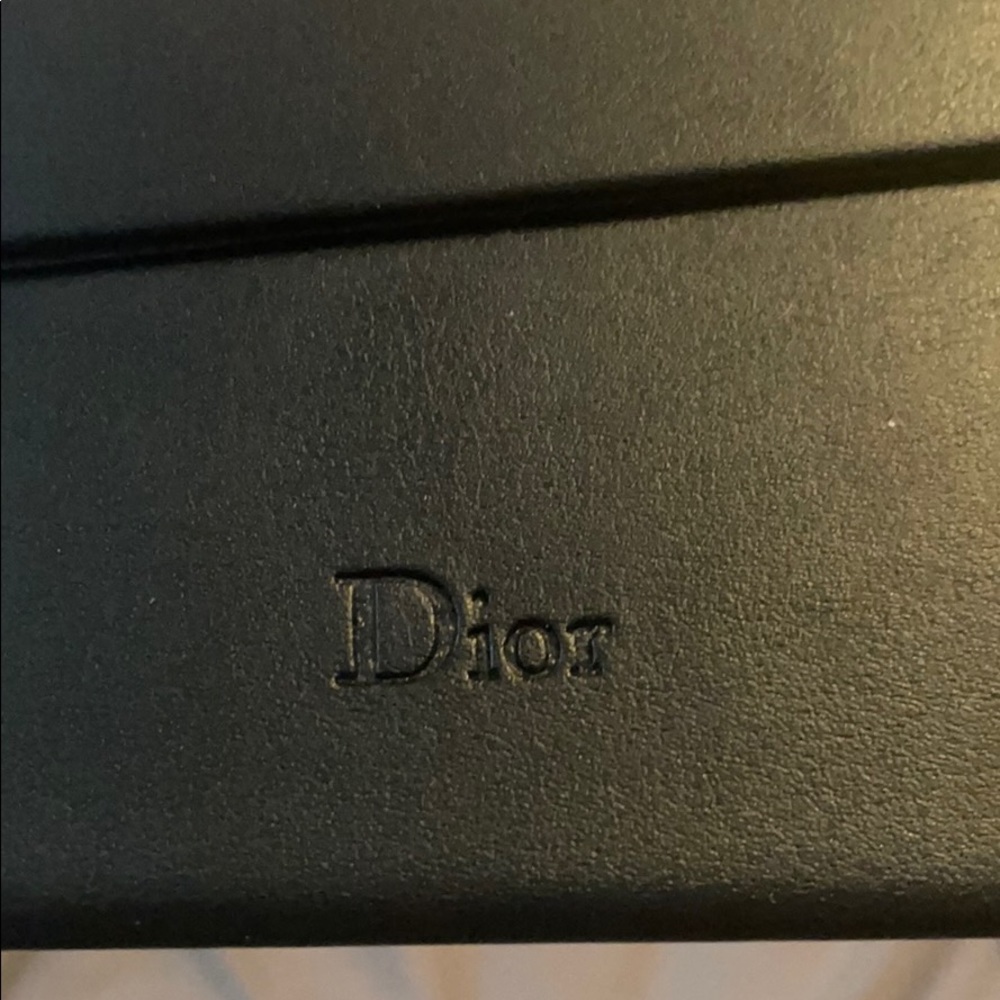 Dior - Picture 2 of 3